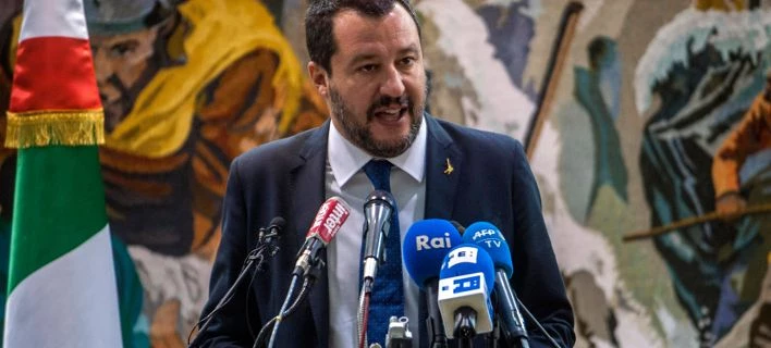 Επίθεση Σαλβίνι σε Μοσκοβισί: Εχει ειδικευθεί στο να προσβάλλει τους Ιταλούς